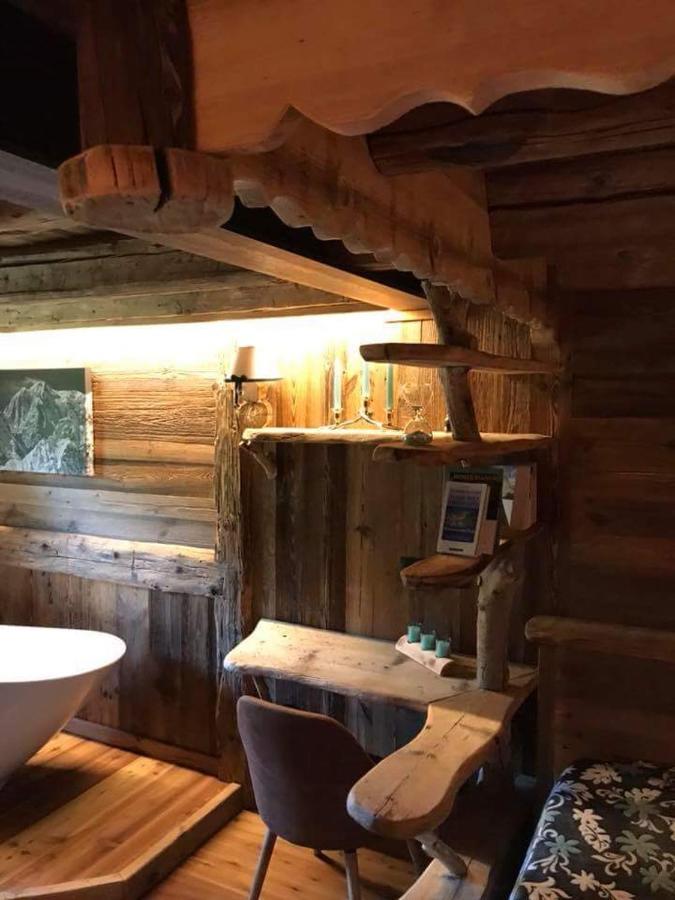 Bed & Breakfast Anisor - Parblanc La Salle Exterior foto